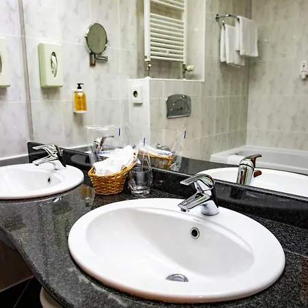 Galleria Hotel 4*