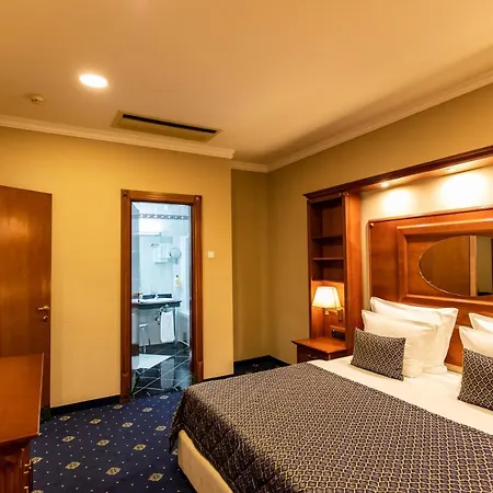 Otel Galleria 4*